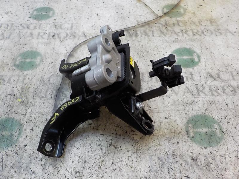 Recambio de soporte motor derecho para toyota auris 1.8 16v cat (híbrido) referencia OEM IAM 123050T160  