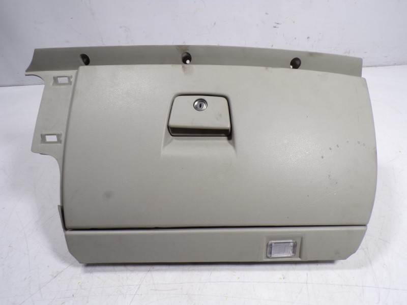 Recambio de guantera para volvo c30 1.6 diesel cat referencia OEM IAM  39808620 