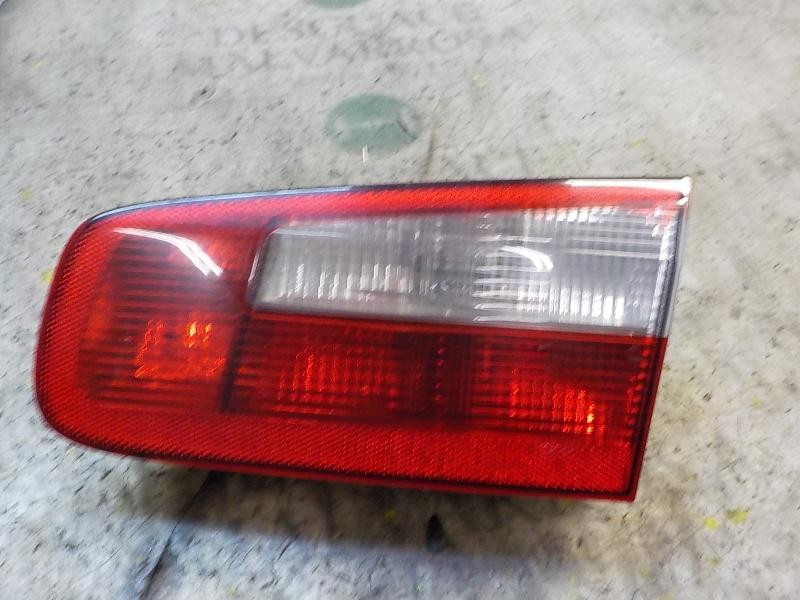 Recambio de piloto trasero derecho interior para renault laguna ii (bg0) 1.9 dci diesel referencia OEM IAM   