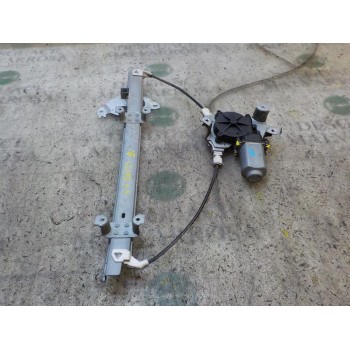 ELEVALUNAS DELANTERO DERECHO 