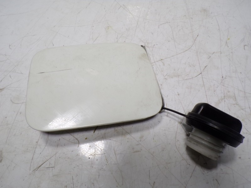 Recambio de tapa combustible para nissan juke (f15) 1.6 16v cat referencia OEM IAM G88301KAMA  