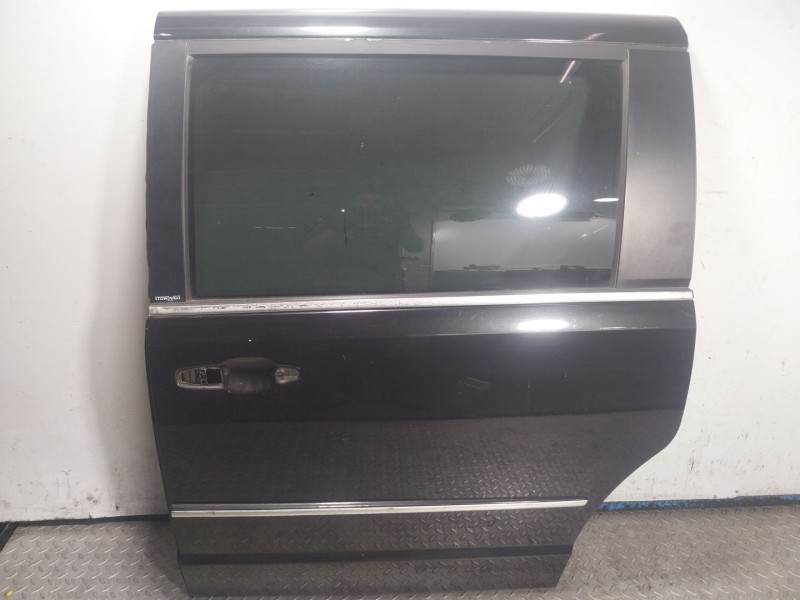 Recambio de puerta lateral izquierda para chrysler grand voyager v (rt) 2.8 crd referencia OEM IAM 5020699AE  