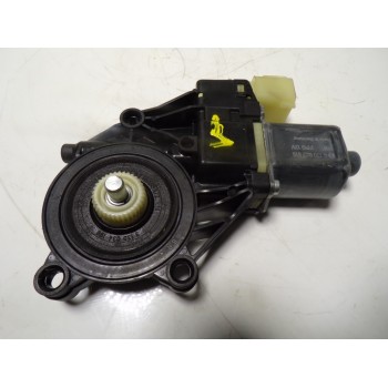 MOTOR ELEVALUNAS TRASERO DERECHO 1852734 8A6114553B 0130822619