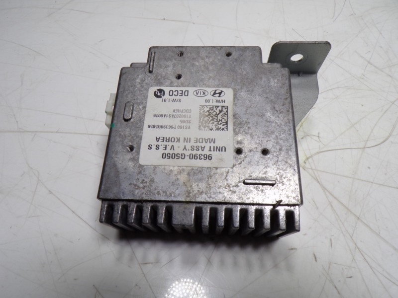 Recambio de modulo electronico para kia niro drive plug-in hybrid referencia OEM IAM 96390G5050 96390G5050 