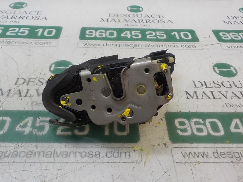 Recambio de cerradura puerta trasera izquierda para opel insignia berlina sport referencia OEM IAM 13503807 13503807 