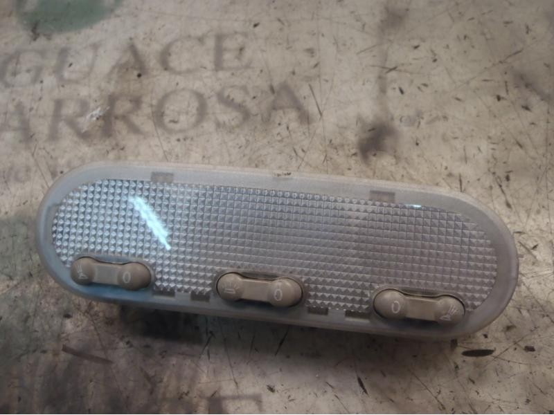 Recambio de piloto interior para renault scenic ii confort authentique referencia OEM IAM   