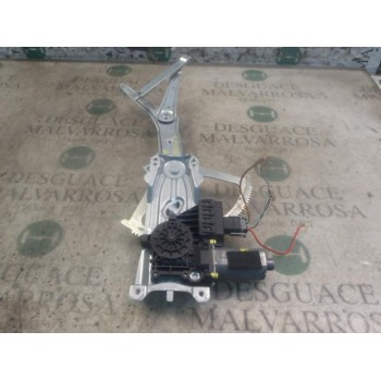 ELEVALUNAS DELANTERO DERECHO 