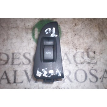 MANDO ELEVALUNAS DELANTERO DERECHO 