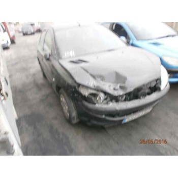 PEUGEOT 206 BERLINA