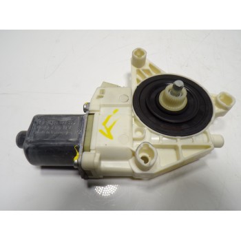 MOTOR ELEVALUNAS TRASERO IZQUIERDO A2048200542 A2048200542 
