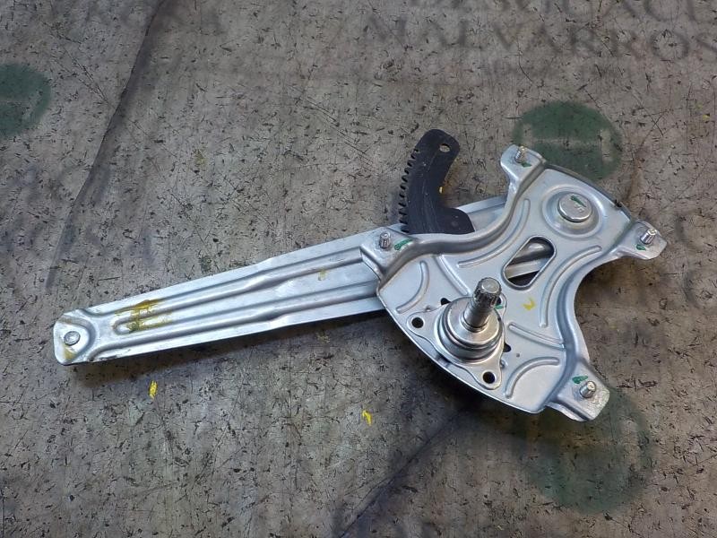 Recambio de elevalunas trasero izquierdo para hyundai i10 1.0 cat referencia OEM IAM 83401B9000  