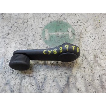 MANETA ELEVALUNAS TRASERA DERECHA 