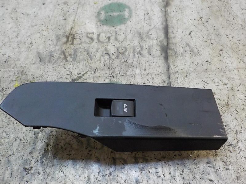 Recambio de mando elevalunas delantero derecho para toyota auris 1.8 16v cat (híbrido) referencia OEM IAM 8481002140  