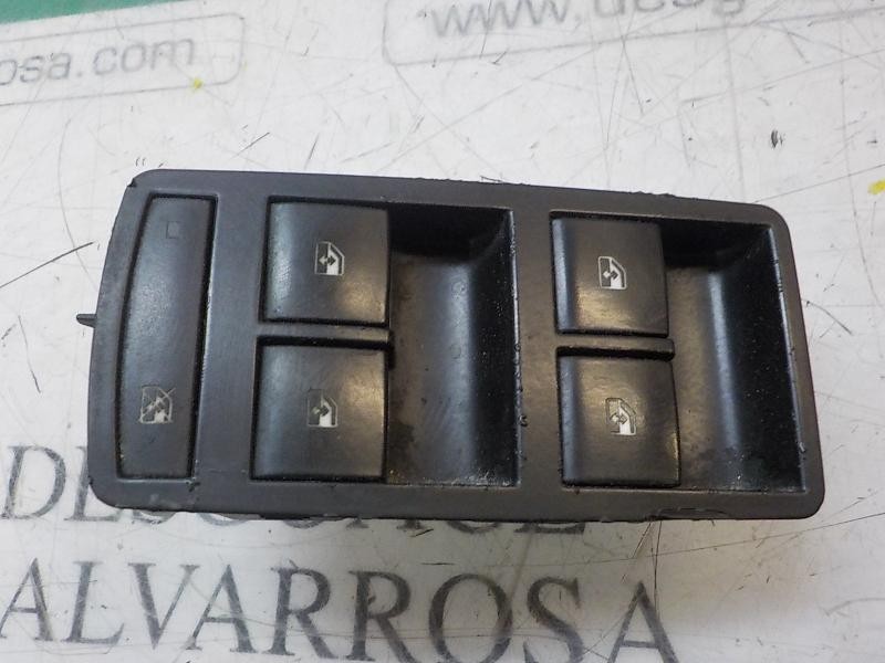 Recambio de mando elevalunas delantero izquierdo para opel insignia berlina sport referencia OEM IAM 13305011 13305011 