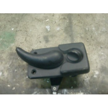 MANETA INTERIOR TRASERA IZQUIERDA 