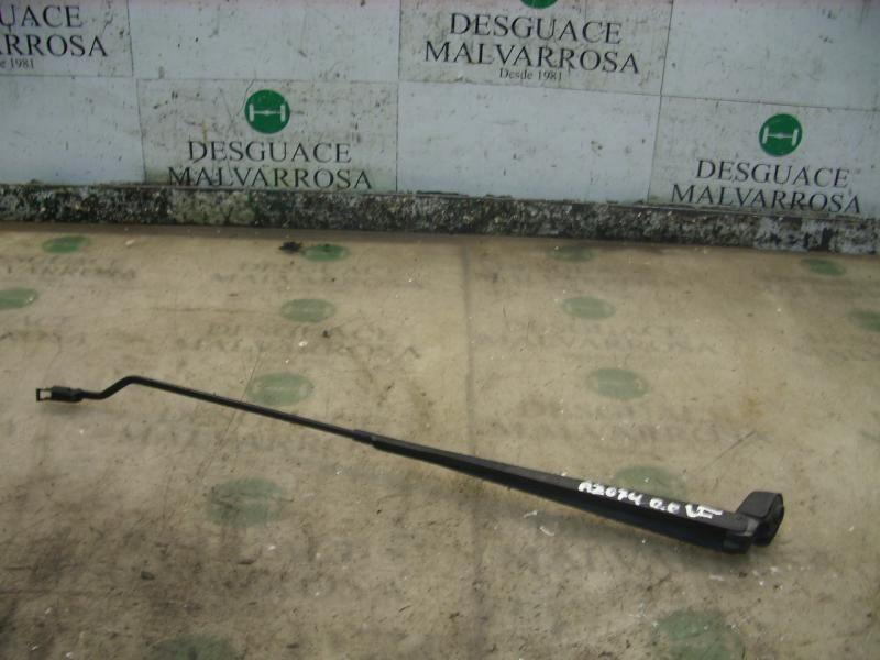 Recambio de brazo limpia delantero derecho para renault scenic (ja..) 1.9 dci century referencia OEM IAM   