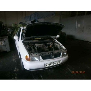 VOLKSWAGEN POLO BERLINA (6N1)