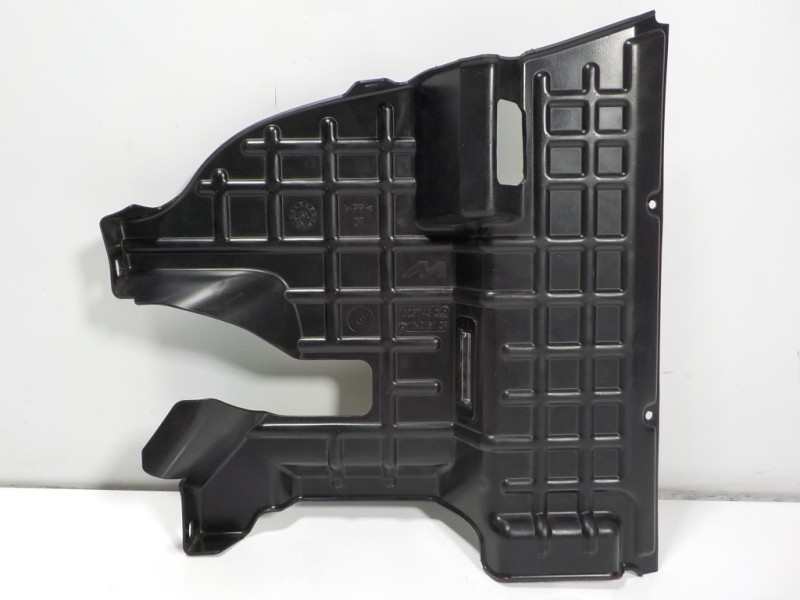 Recambio de moldura para mclaren 570s spider p13 referencia OEM IAM  11N0161CP 