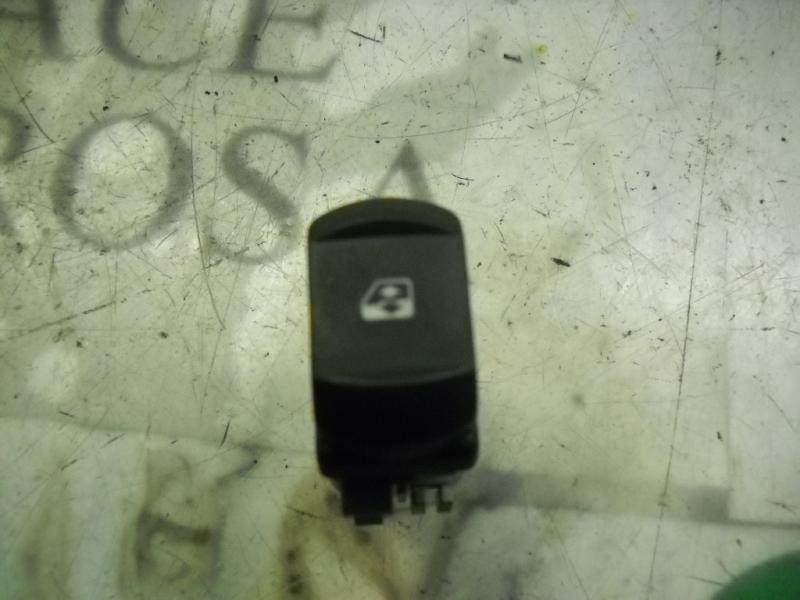 Recambio de mando elevalunas trasero derecho para renault vel satis (bj0) privilege referencia OEM IAM 8200114209 28082 28082