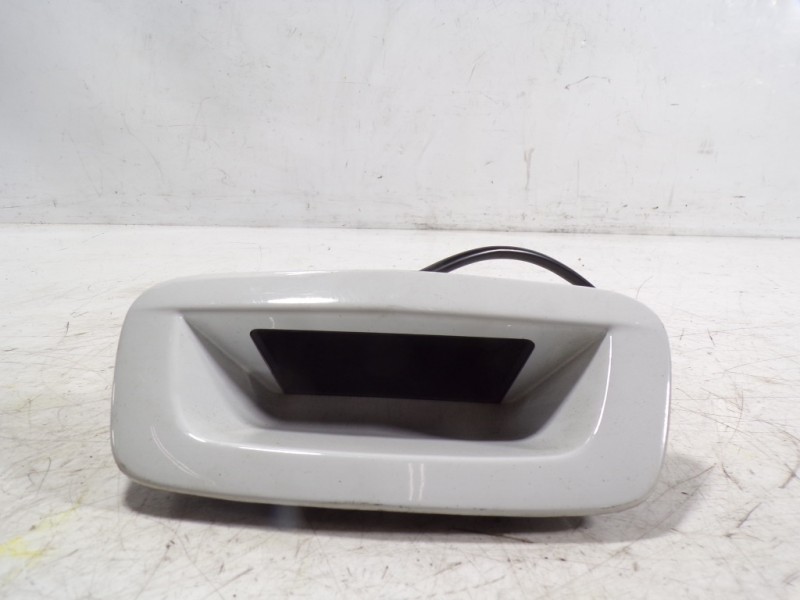 Recambio de maneta porton para opel mokka 1.6 cdti dpf referencia OEM IAM 95147504  