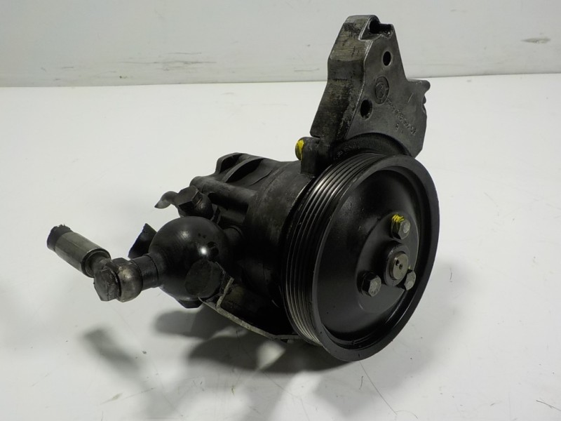 Recambio de bomba direccion para bmw serie 7 (e65/e66) 3.0 turbodiesel cat referencia OEM IAM 32416781644 6760074042 LH2110852