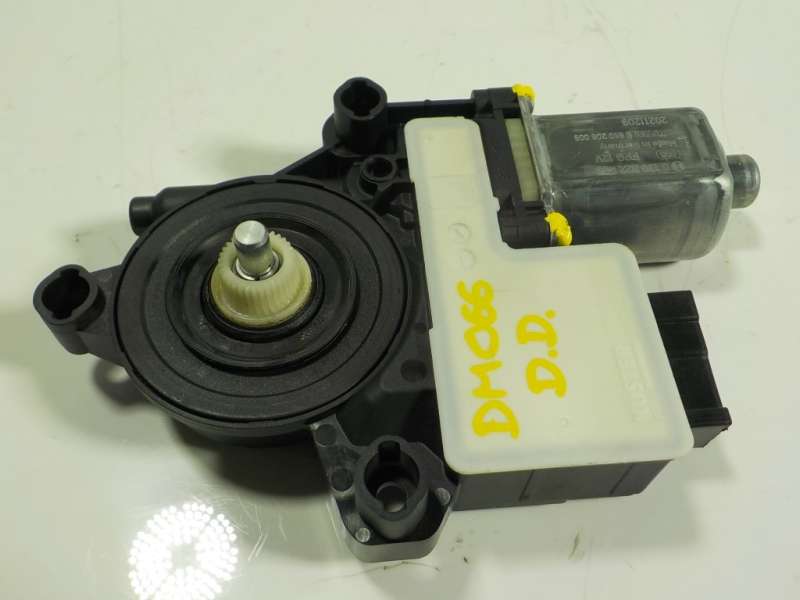Recambio de motor elevalunas delantero derecho para seat arona (kj7, kjp) 1.0 tsi referencia OEM IAM 2Q1 959 406 E 2Q1959405E 