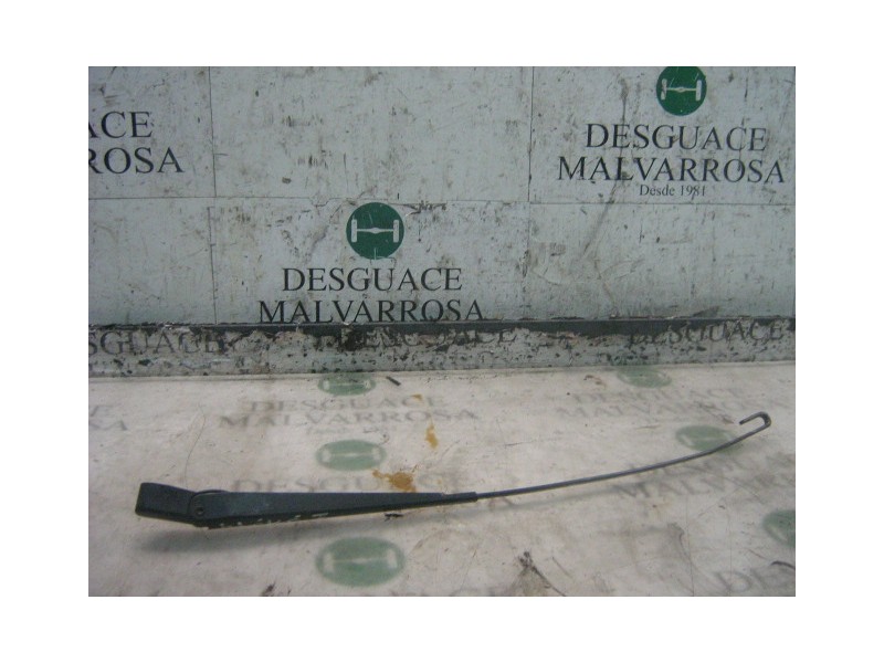 Recambio de brazo limpia delantero izquierdo para ford mondeo berlina/familiar (fd) ghia berlina referencia OEM IAM   