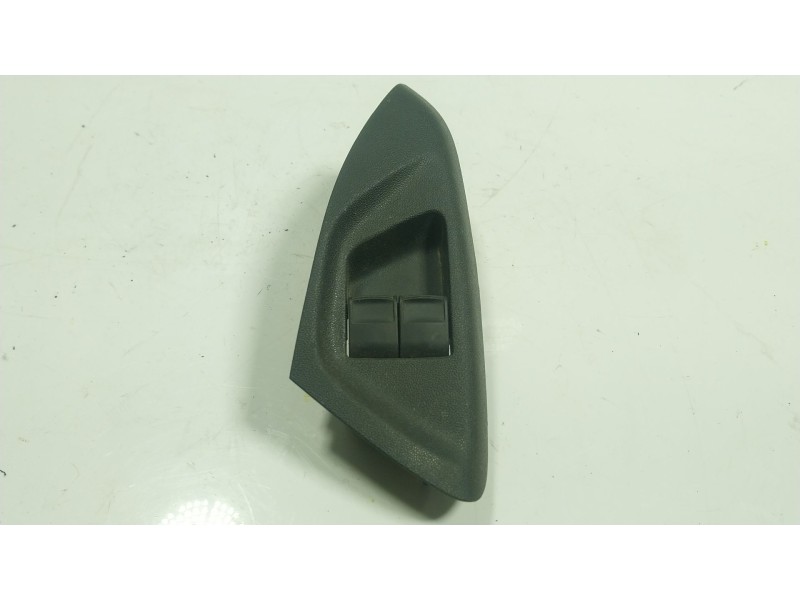 Recambio de mando elevalunas delantero izquierdo para peugeot 108 1.2 referencia OEM IAM B000892480 CZ1140U96A 
