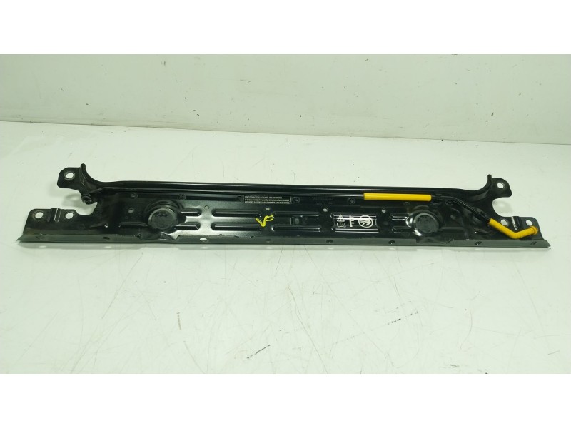 Recambio de travesaño superior para ineos grenadier todo terreno, cerrada 3.0 ti 4x4 (geb) referencia OEM IAM   