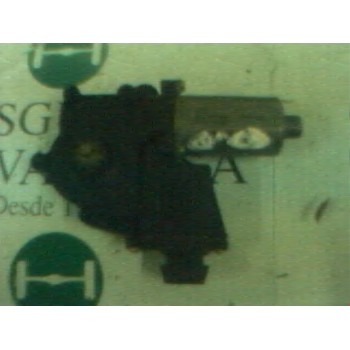 MOTOR ELEVALUNAS DELANTERO DERECHO 