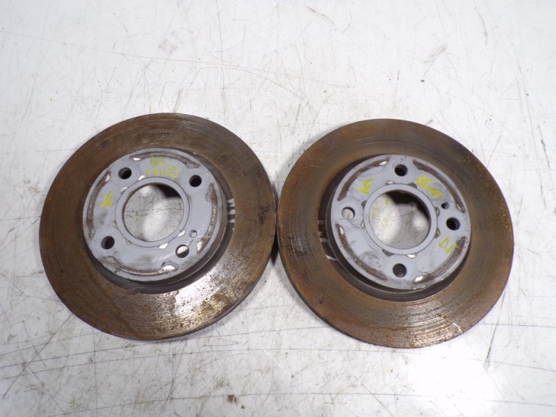 Recambio de disco freno delantero para ford fiesta (ccn) 1.5 tdci cat referencia OEM IAM 1679853  