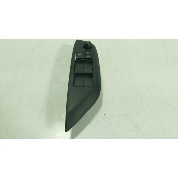 MANDO ELEVALUNAS DELANTERO IZQUIERDO 8404002550 8404002550 