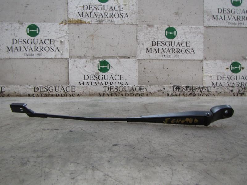 Recambio de brazo limpia delantero derecho para skoda fabia (5j2 ) 1.2 referencia OEM IAM 5J1955410C  