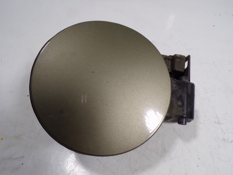 Recambio de tapa combustible para opel insignia sports tourer 2.0 16v cdti referencia OEM IAM 13279859  