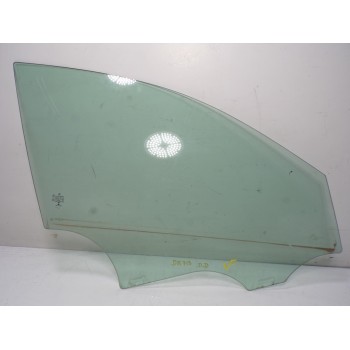 CRISTAL PUERTA DELANTERO DERECHO A2057250110 