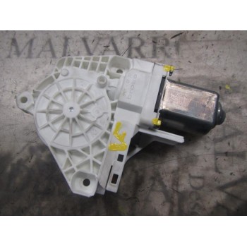 MOTOR ELEVALUNAS TRASERO DERECHO 8K0959812A 8K0959812A 1101919813201