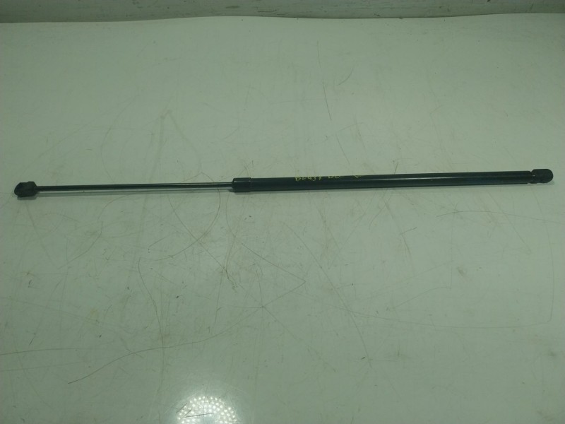 Recambio de amortiguador capot para audi a3 sportback (8ya, 8yf) 30 tdi referencia OEM IAM 8Y0823359 8Y0823359A 