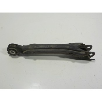 BRAZO SUSPENSION INFERIOR TRASERO DERECHO A2053506303 