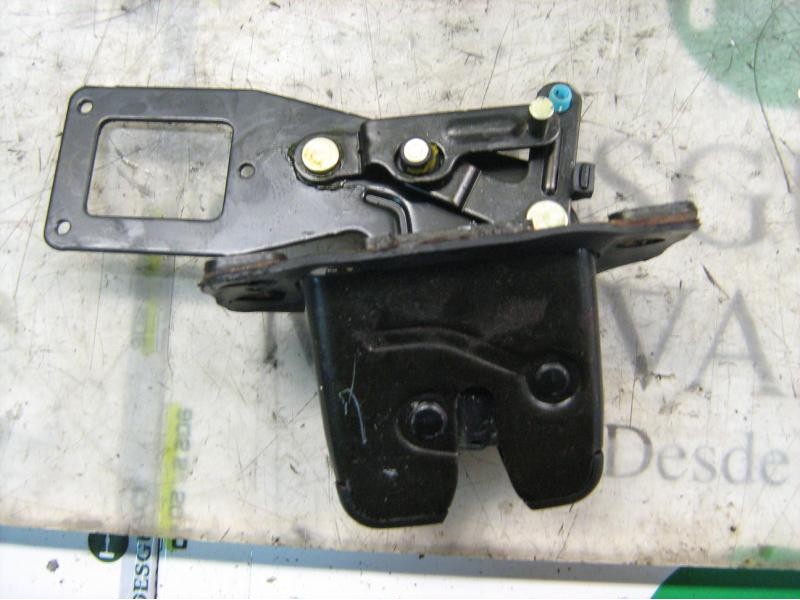 Recambio de cerradura maletero / porton para hyundai coupe (gk) 2.0 fx full referencia OEM IAM 812302C000  