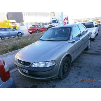OPEL VECTRA B BERLINA