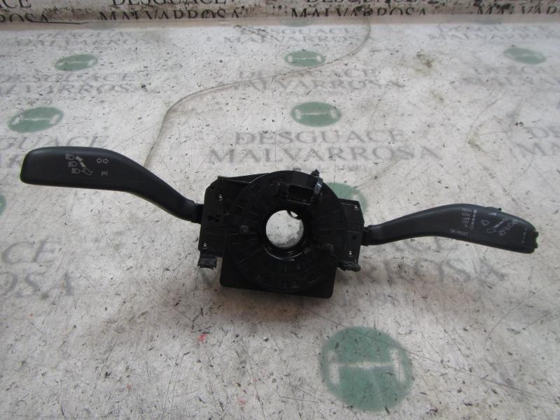 Recambio de mando intermitentes para skoda fabia (5j2 ) 1.2 referencia OEM IAM 6Q0953513AJ9B9  