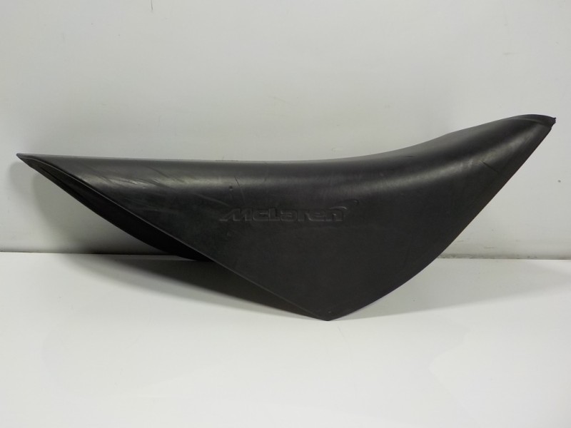 Recambio de moldura para mclaren 570s spider p13 referencia OEM IAM  13N0149CP 