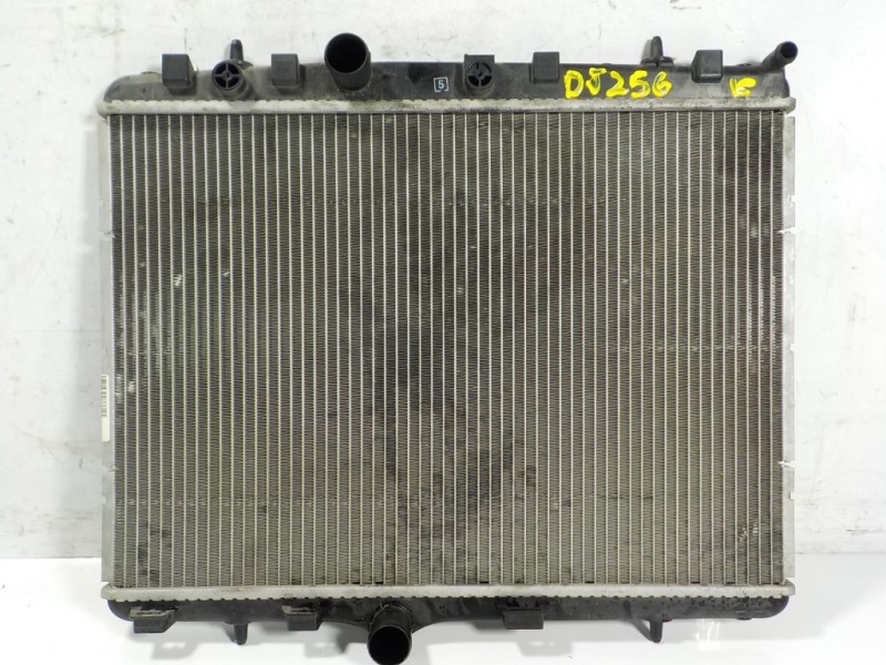 Recambio de radiador agua para peugeot 208 1.6 16v hdi fap referencia OEM IAM 1330P9 873460200 873460200