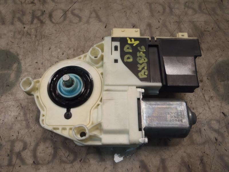 Recambio de motor elevalunas delantero derecho para peugeot 307 berlina (s2) xt referencia OEM IAM   