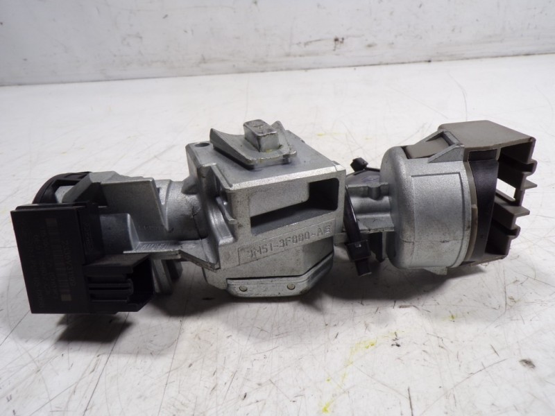 Recambio de antirrobo para ford focus lim. 1.6 tdci cat referencia OEM IAM 5357362 6E5T15607CA 2335V31199