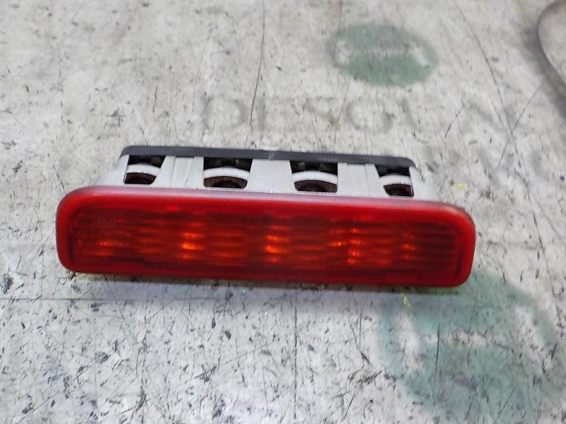 Recambio de piloto trasero central para peugeot bipper 1.4 hdi referencia OEM IAM   