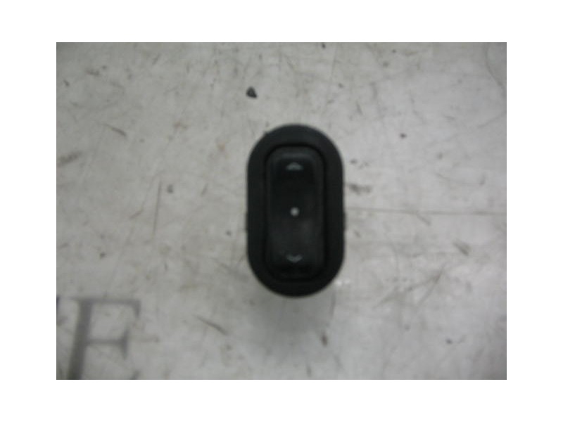 Recambio de mando elevalunas trasero izquierdo para opel astra g caravan club referencia OEM IAM   