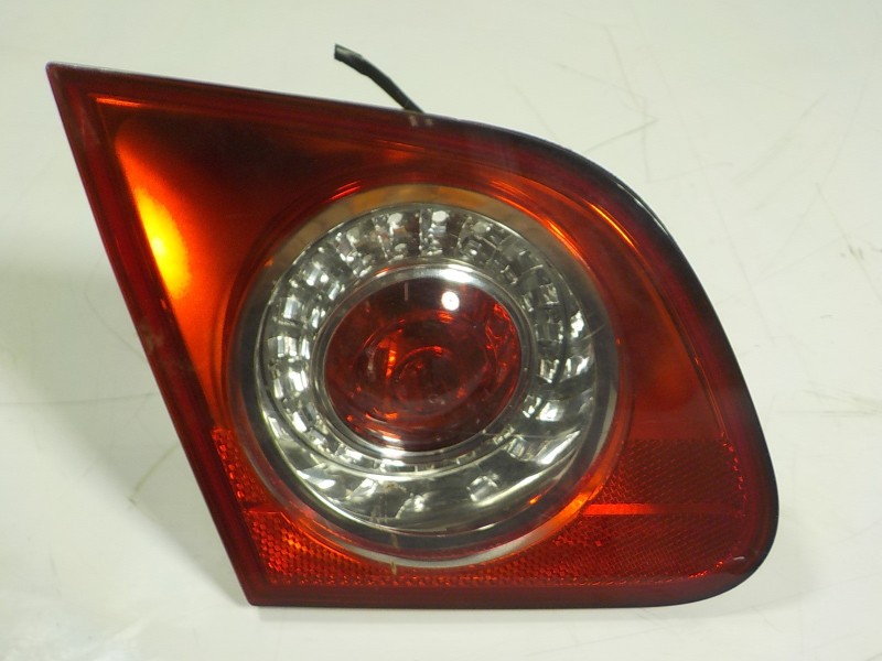 Recambio de piloto trasero izquierdo interior para volkswagen passat berlina (3c2) 2.0 tdi referencia OEM IAM  3C5945093E 