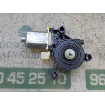 MOTOR ELEVALUNAS DELANTERO DERECHO 5Q0959802B 5Q0959802B 0130822716