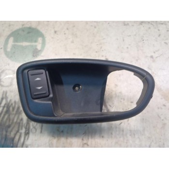 MANDO ELEVALUNAS DELANTERO DERECHO 